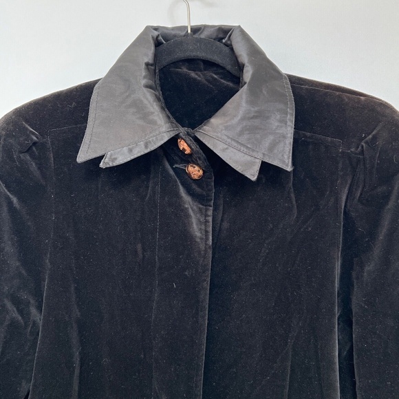 Velvet COAT Vintage Goth Black Knee Length Size 14 Fabric Collar & Cuffs Pockets - Picture 3 of 8